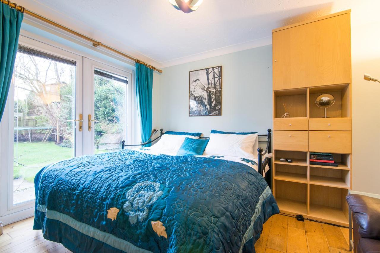 Ayuda House Hotell Altrincham Eksteriør bilde