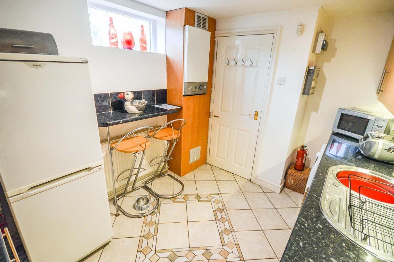 Ayuda House Hotell Altrincham Eksteriør bilde